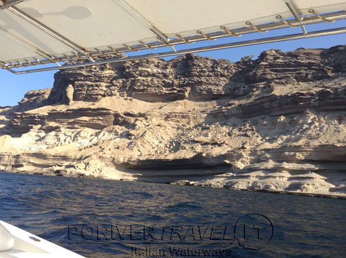 Panorama delle Isole del sud Oman dalla barca